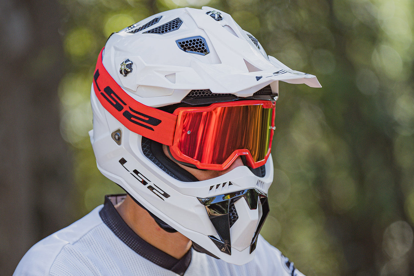 ANTIPARRAS LS2 CHARGER